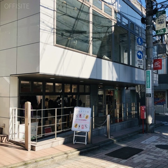 アイズビル 外観