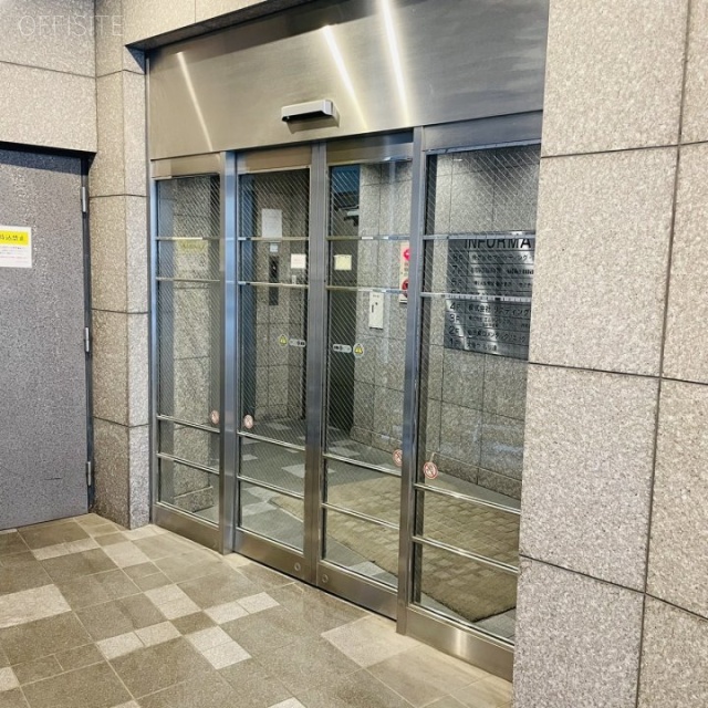 SANKYOビル　オフィスビル出入口