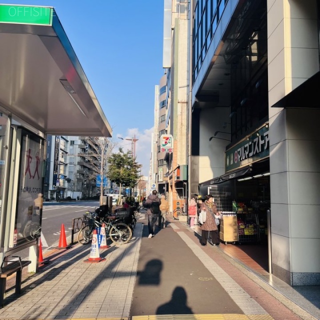 イマスオフィス馬喰町 前面道路