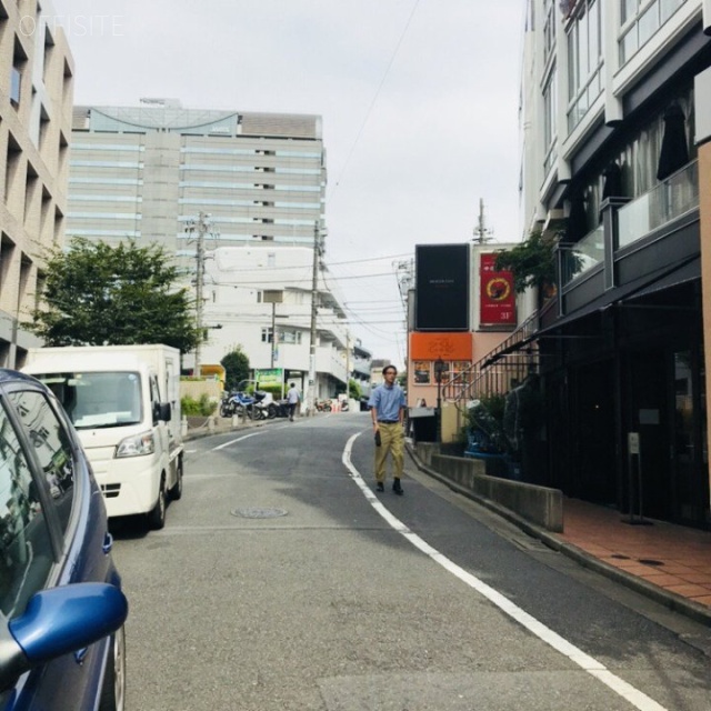 ABC・MAMIESビル ビル前面道路