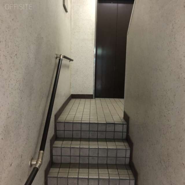 大井寿ビル　エントランス