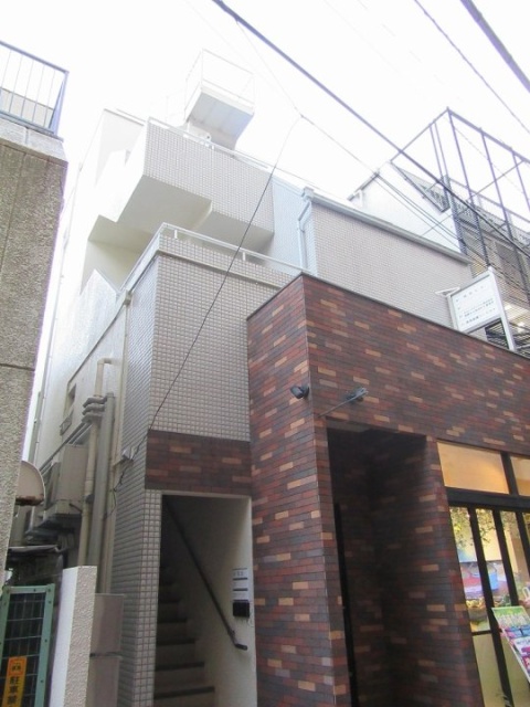 オカダビル 外観