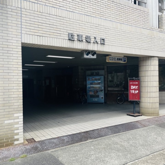 ST PLAZA TSURUMAI 東館 オフィスビル出入口