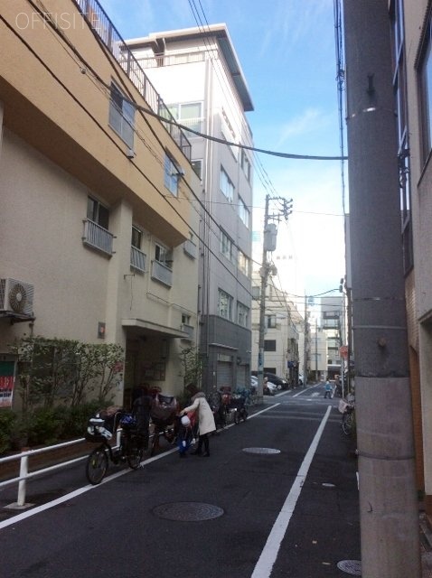 西川台東ビル ビル周辺道路