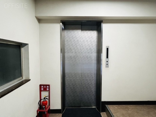 島倉ビル　エントランス