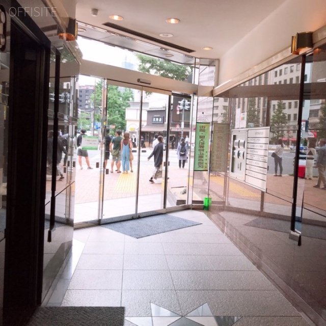 銀座山王ビル エントランス