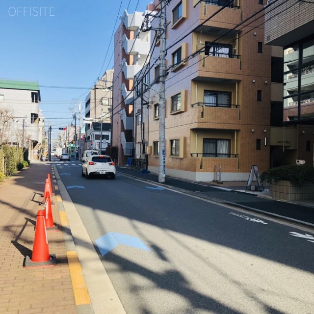 ウェルマン千鳥 前面道路