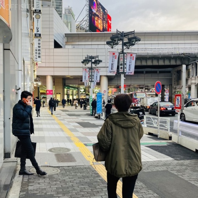 横浜銀行(楠本)ビル ビル前面道路