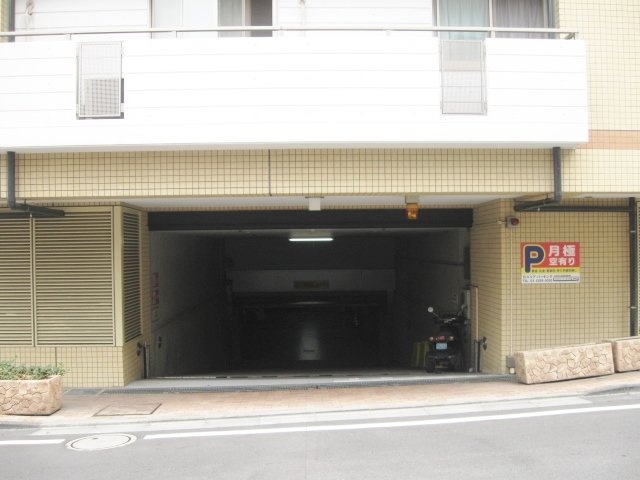 レジディア六本木檜町公園ビル 画像