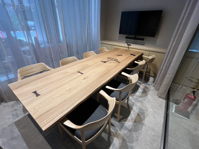 REVZO新橋 エントランス