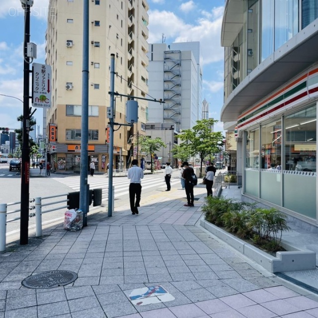 NEWNO名古屋駅西ビル 前面歩道