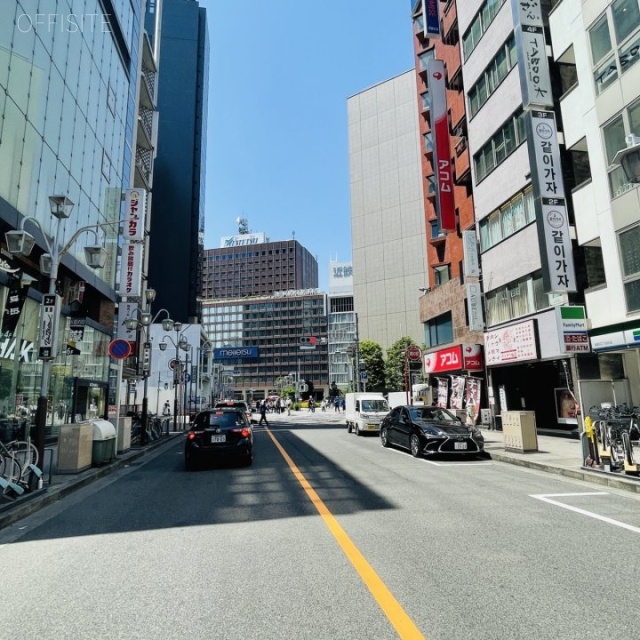 名駅IMAIビル　前面に泥江町通