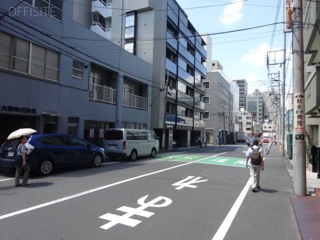 ダイユービル ビル前面道路