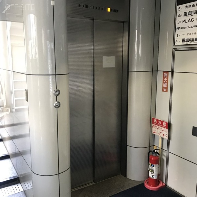 サテライト新宿ビル エレベーター
