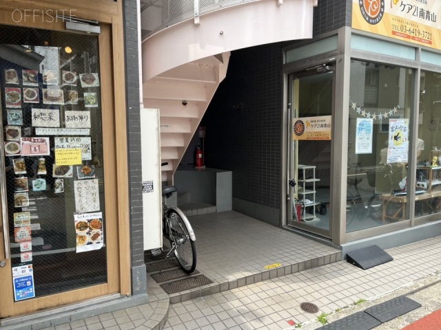 スペース朱　エントランス
