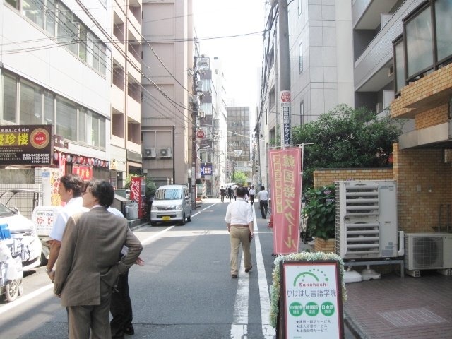 トーア芝ガーデン ビル前面道路