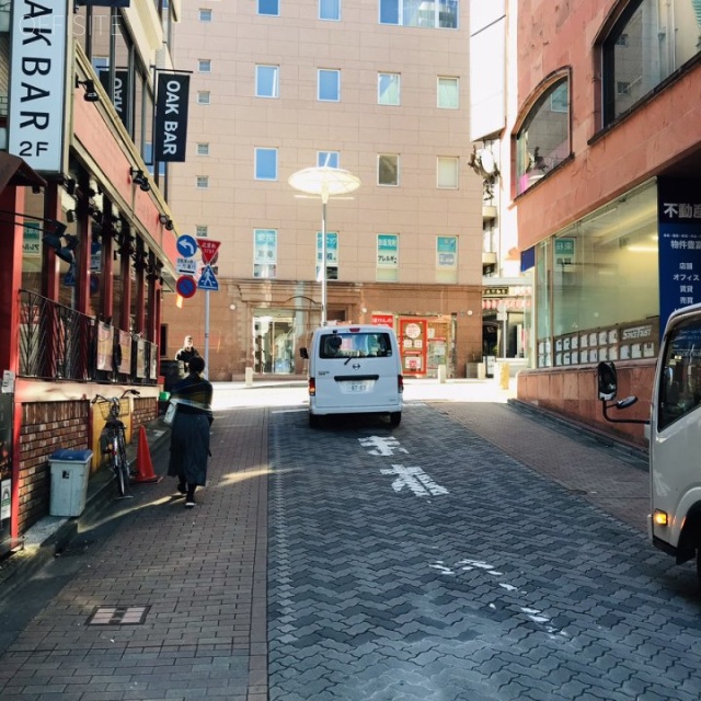 臨水第1ビル ビル前面道路