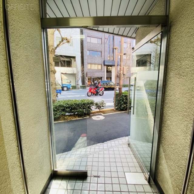 黒江屋八丁堀ビル オフィスビル背面出入口