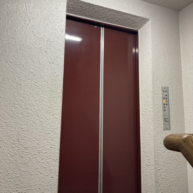 三和産工ビル エレベーター