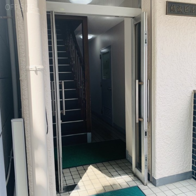 結城ビル エントランス