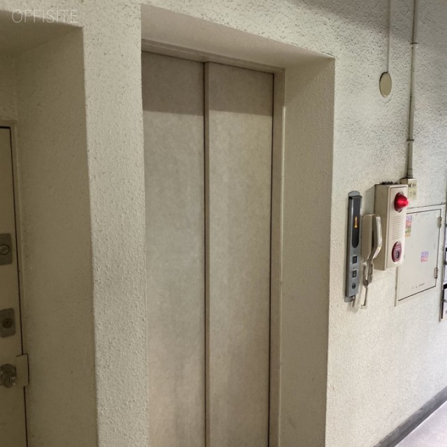 有恒ビル エレベーター
