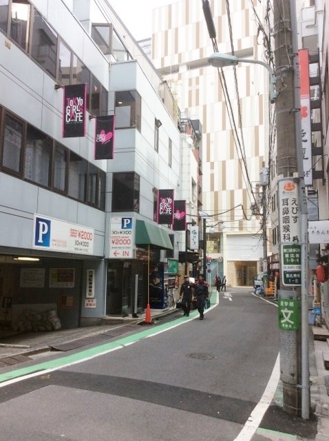 京城ビル ビル周辺道路