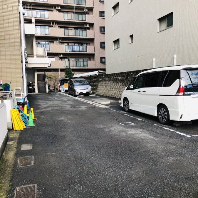 フレグラント町田 駐車場