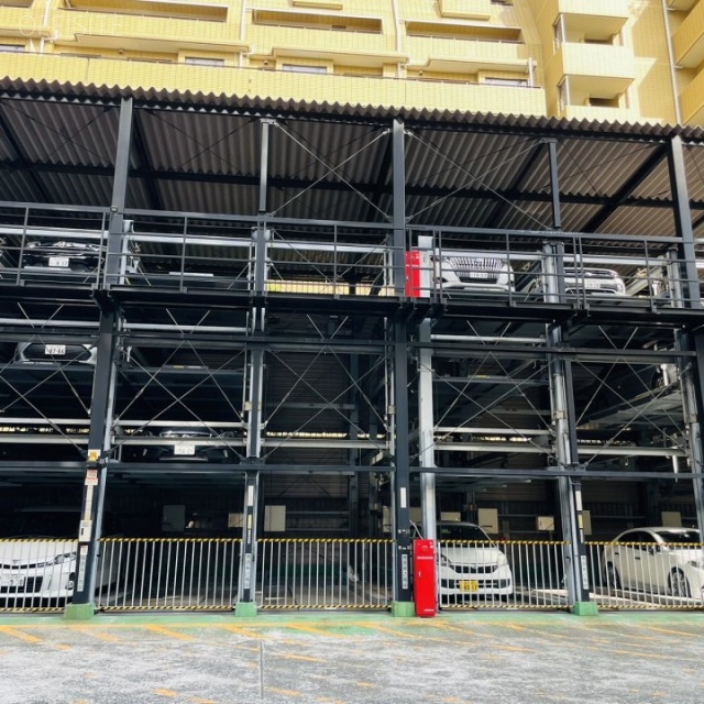 ニュー新坂ビル 駐車場