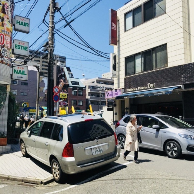 松本ビル ビル前面道路