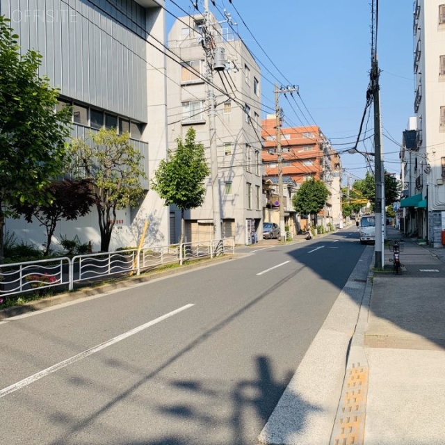 グレイスビル ビル前面道路