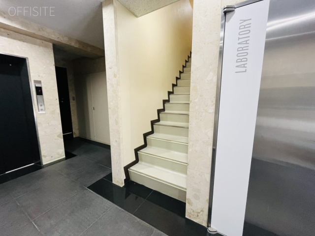 黒須ビル　エントランス