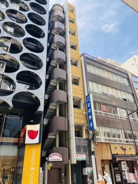 伊勢半ビル 外観