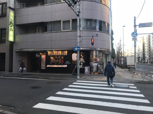 芝大門牧田ビル ビル前面道路