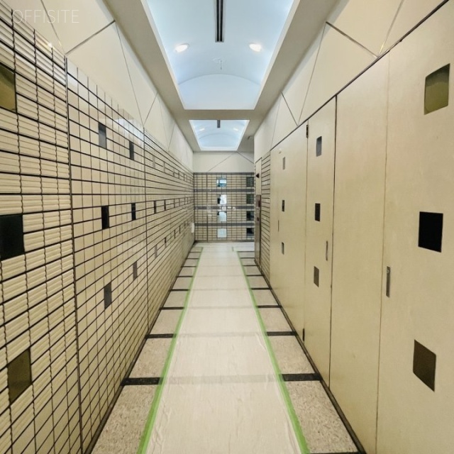 名駅ファースト　エントランス通路