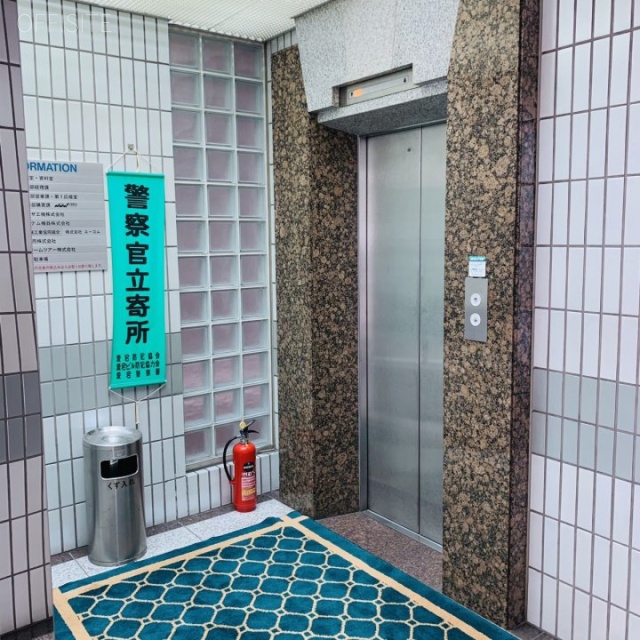 新橋SNビル エレベーター