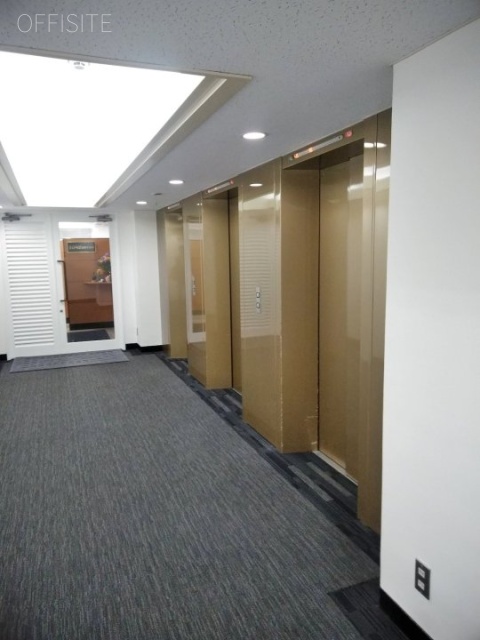 CJビル エレベーター