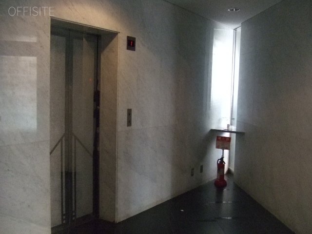 セラヴィ新宿ビル 画像