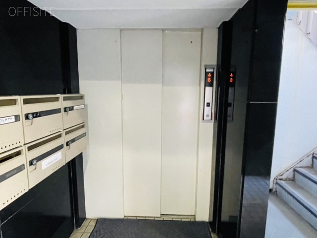 ミツオ湯島ビル　エレベーター