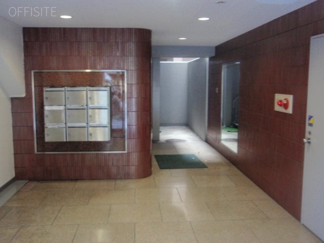 川内ビル エントランス