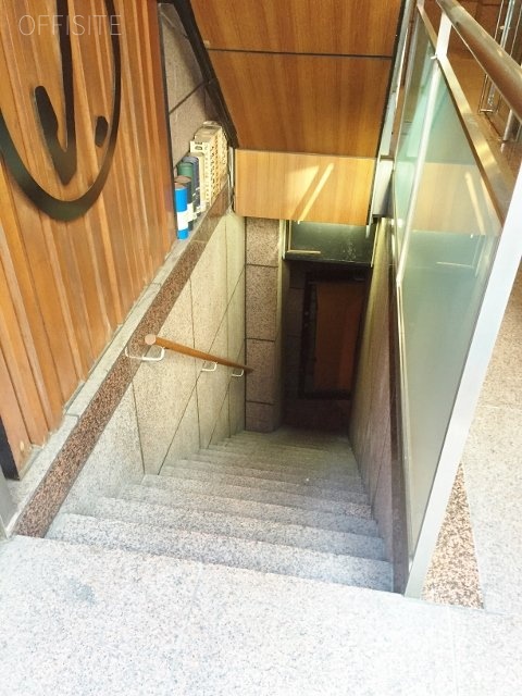 根本ビル 画像