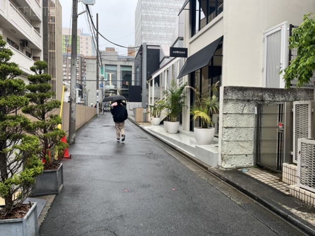 南青山泉ビル　周辺