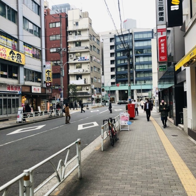 渋谷藤本ビル 4階 20.02坪　ビル前面道路