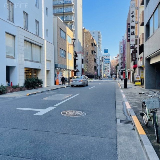 松谷ビル 前面道路