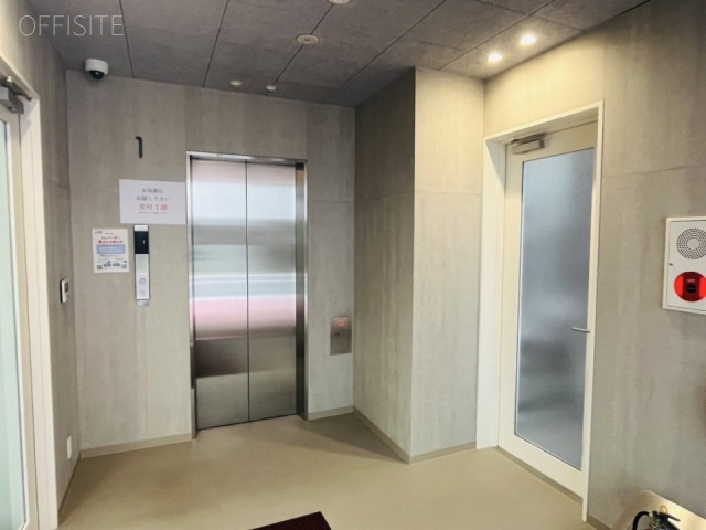 西崎ビル　エントランス