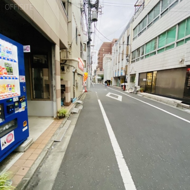 ゼットエー第2ビル ビル前面道路