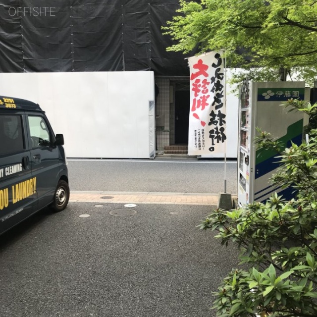 JTMー26 ビル前面道路