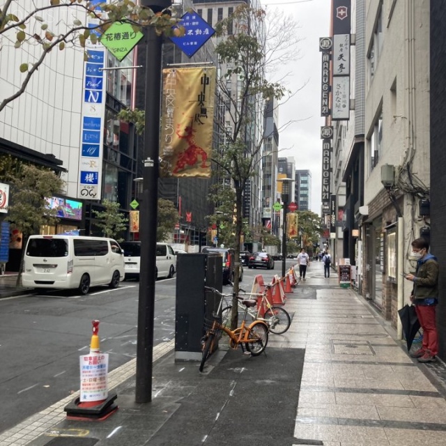 河北新報ビル ビル前面道路