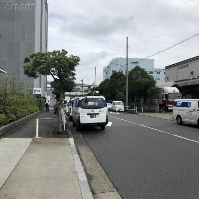 OCS東京スカイゲート ビル前面道路