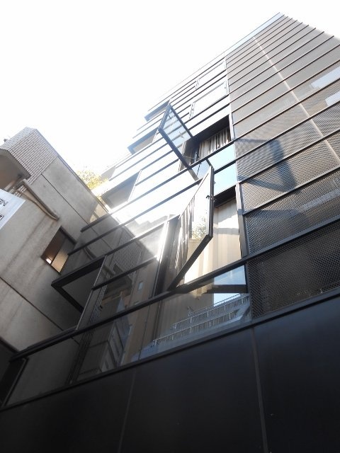 ランド・デン 外観