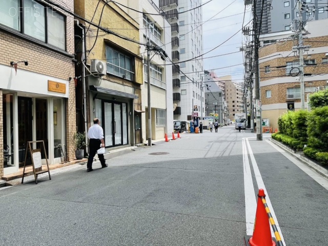 岡本ビル　前面道路